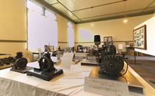 旧米沢高等工業学校本館の展示風景写真2