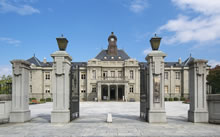 山形県旧県庁舎正面の写真