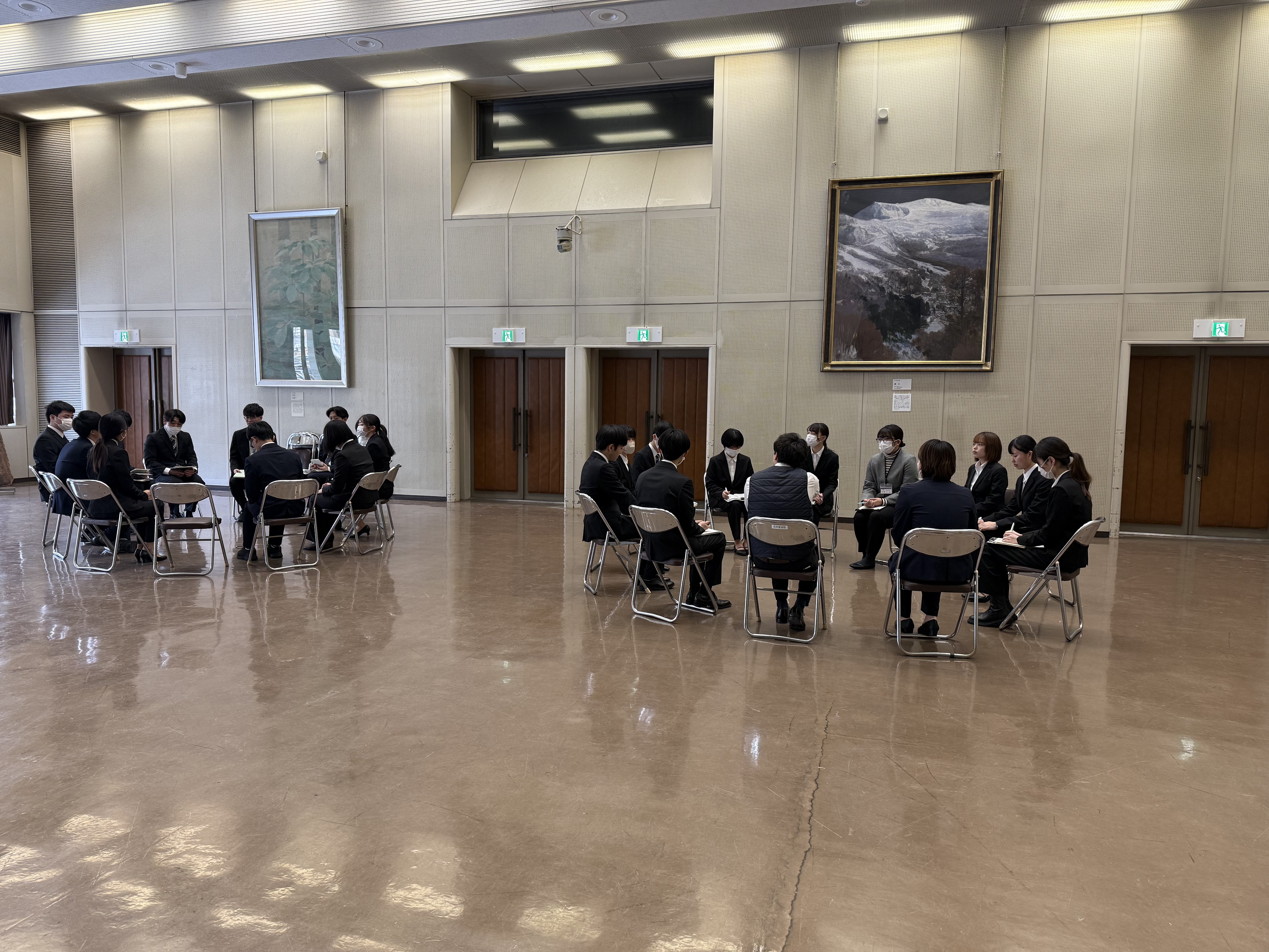 R6見学会座談会1