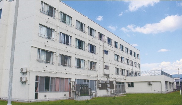学寮外観