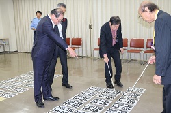 10月10日警察書道コンクール審査会の様子