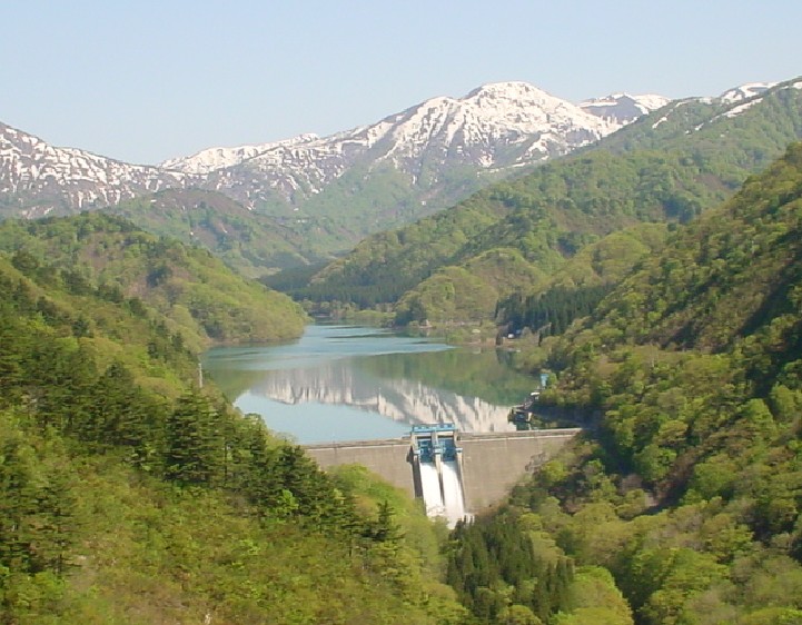 木地山ダム全景