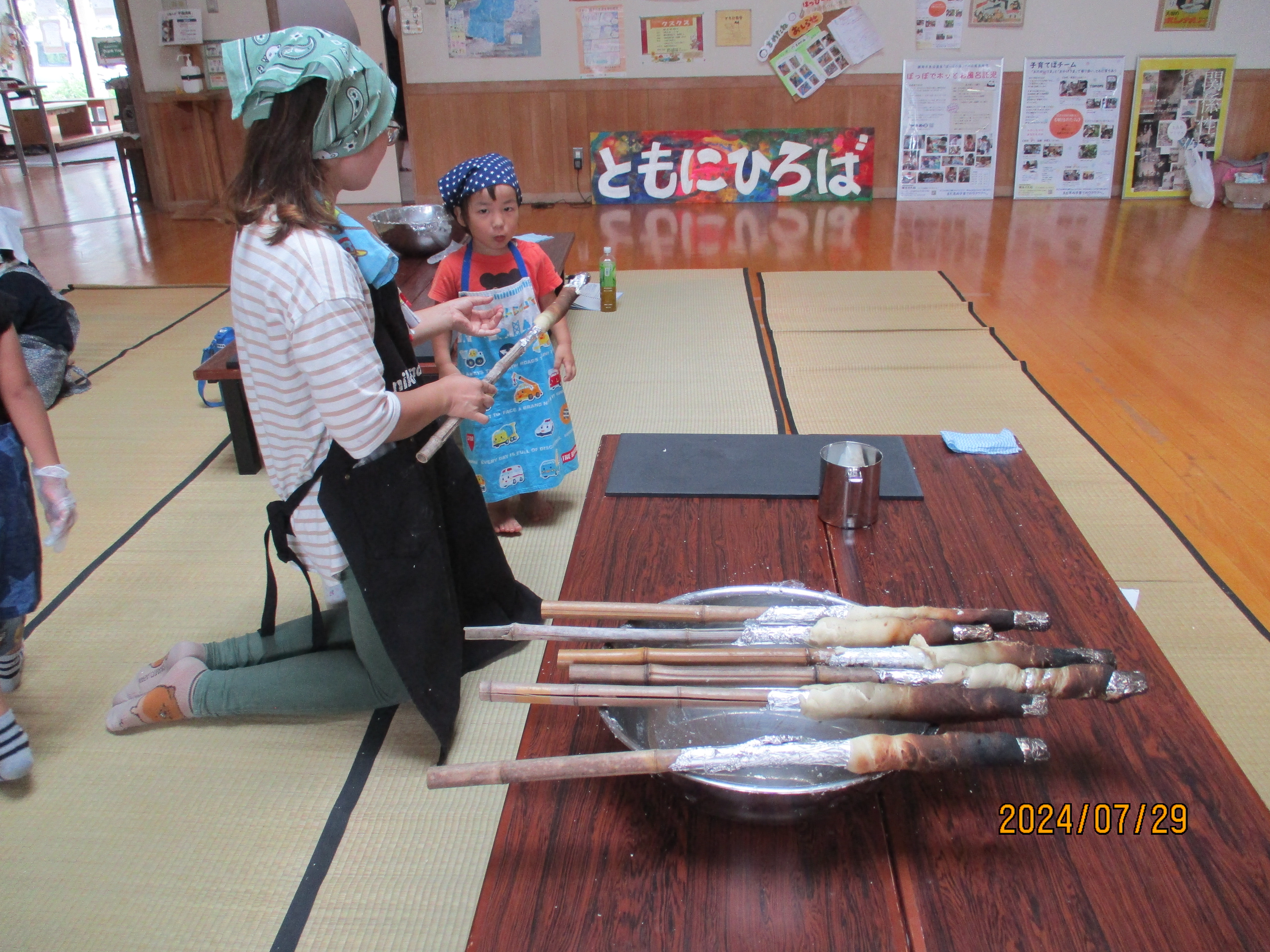 米粉パン作り親子
