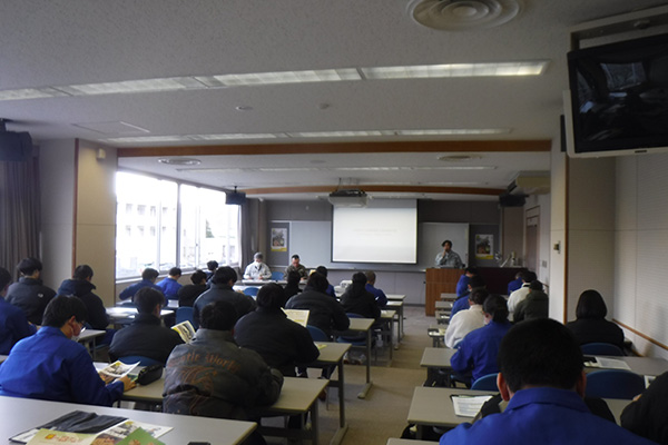 山形職業能力開発専門校での座学状況